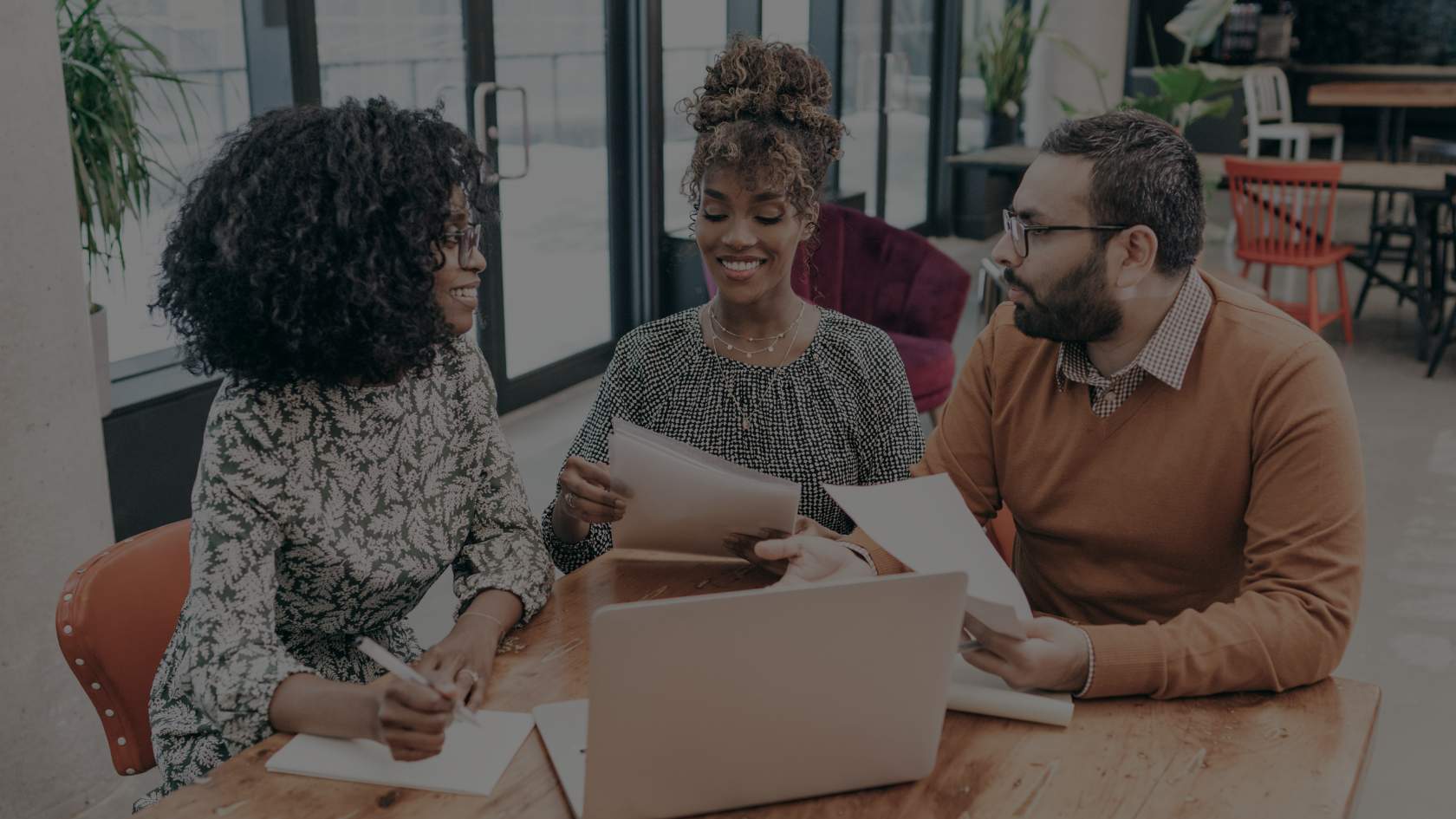 Desvendando os Conselhos Empresariais: Como Escolher o Modelo Ideal para sua Governança Corporativa